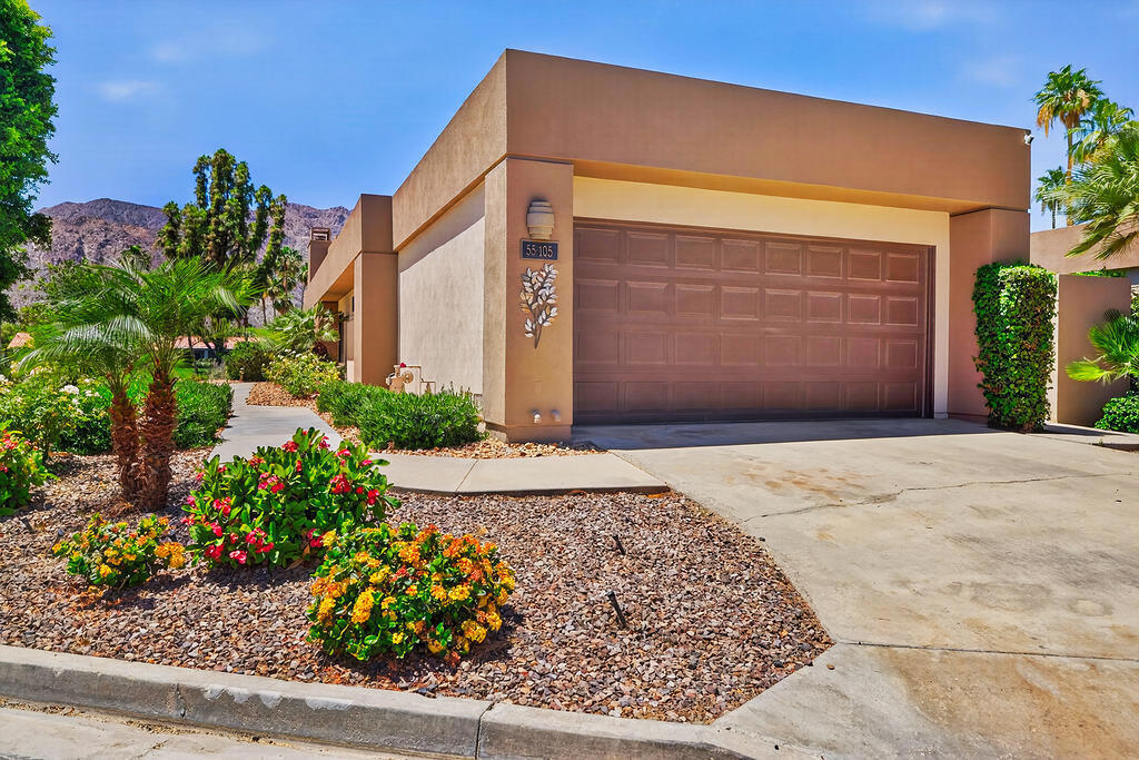 55105 Oakhill Property Photo 2
