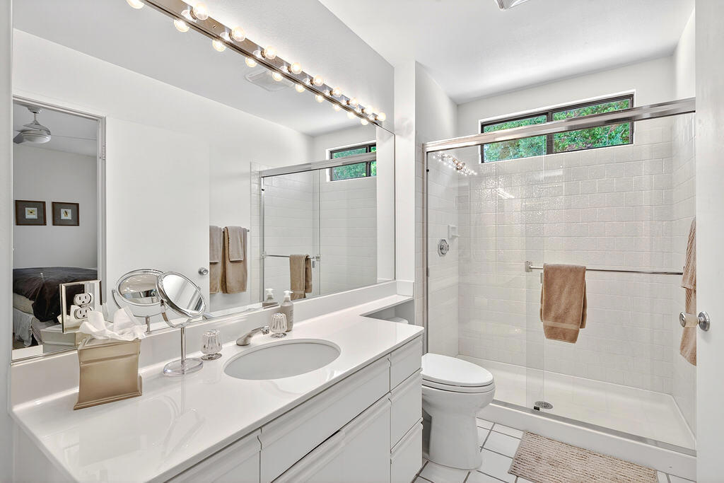 55105 Oakhill Property Photo 17