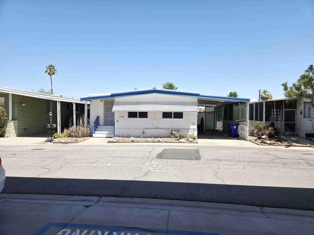 74 Oasis Drive N Property Photo 1