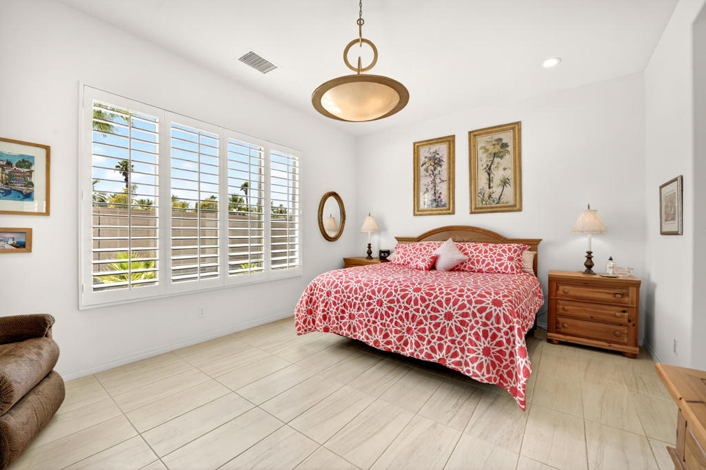77 Cabernet Property Photo 9