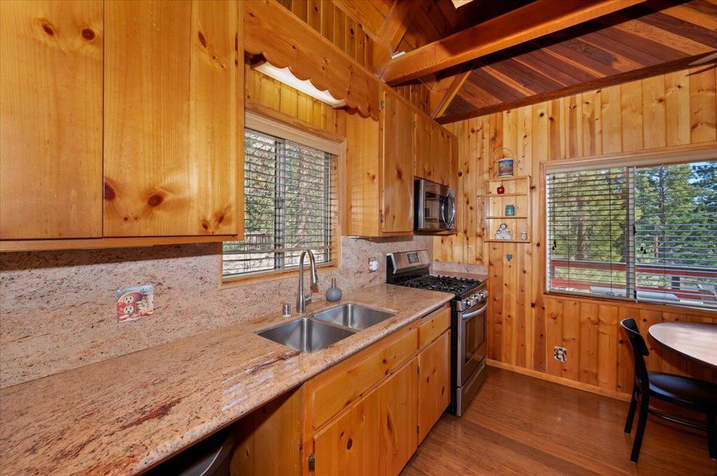 39187 Arapahoe Road Property Photo 15