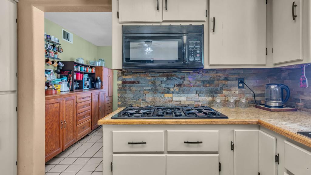 68180 30th Avenue Property Photo 17