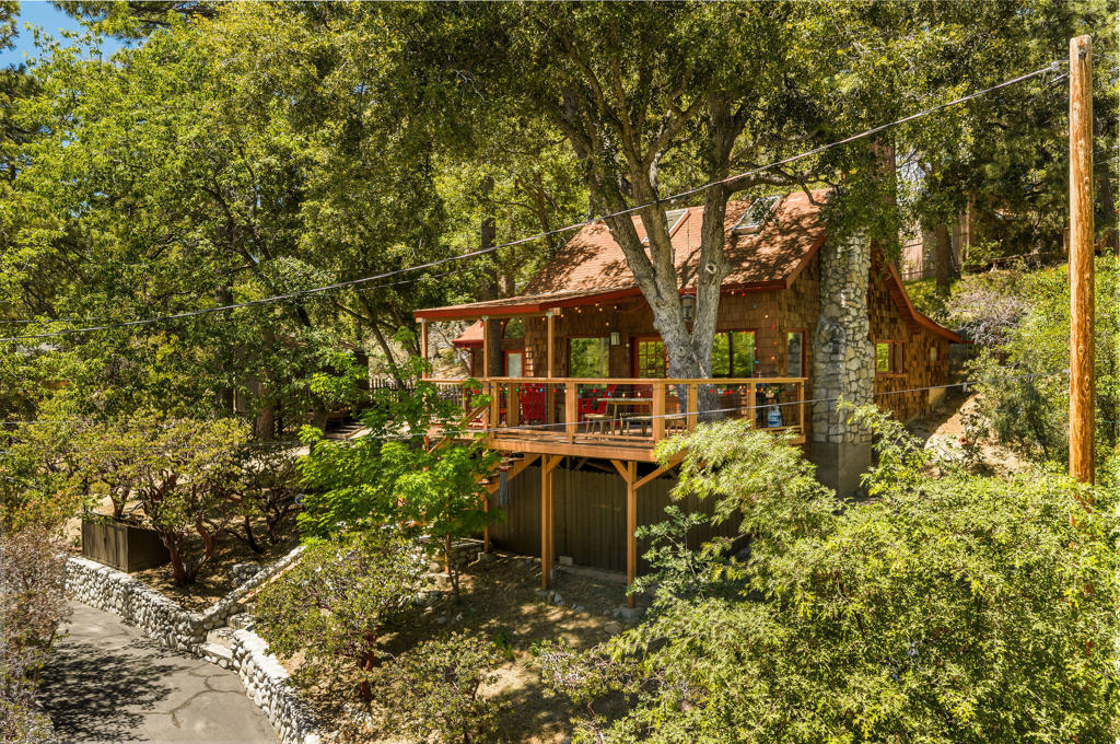 24945 Marion Ridge Drive Property Photo 1