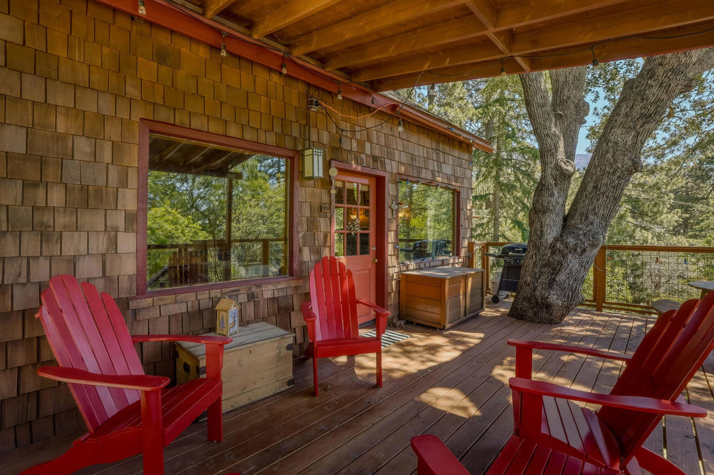24945 Marion Ridge Drive Property Photo 7