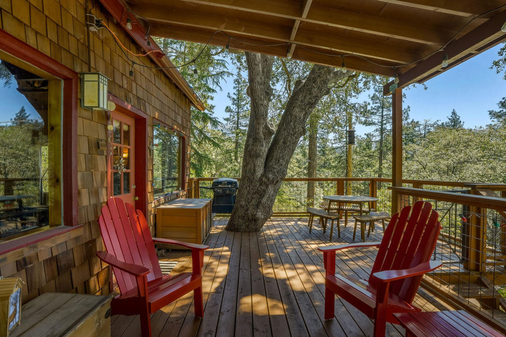 24945 Marion Ridge Drive Property Photo 8