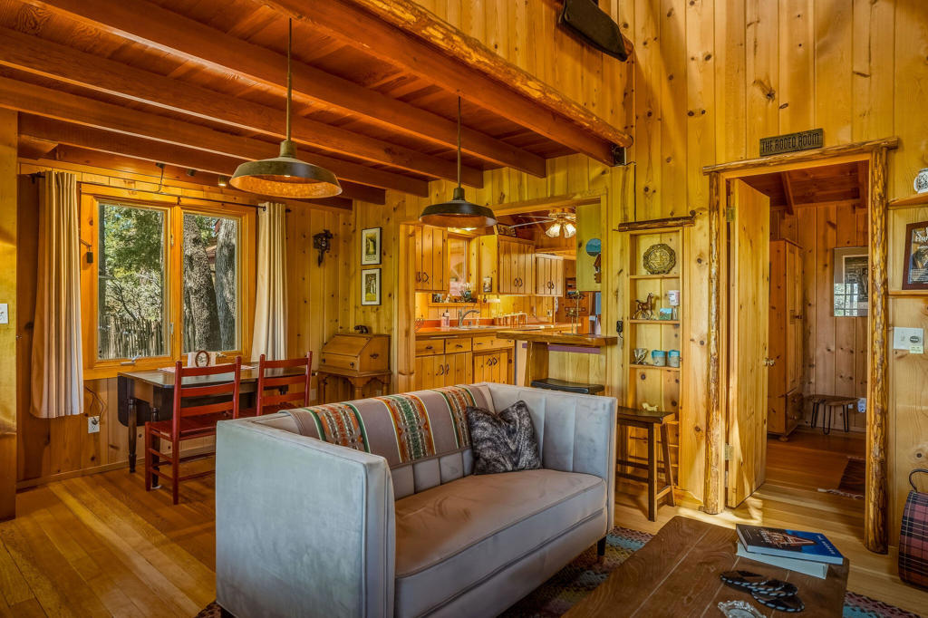 24945 Marion Ridge Drive Property Photo 15