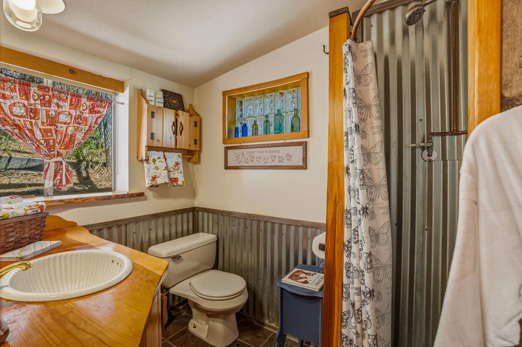 24945 Marion Ridge Drive Property Photo 21
