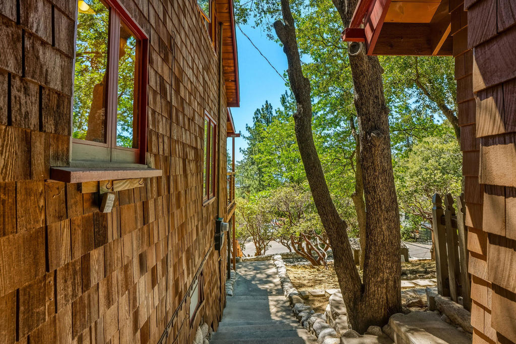 24945 Marion Ridge Drive Property Photo 34