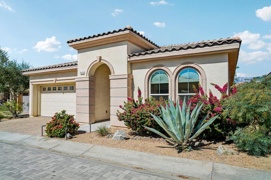 3935 Via Amalfi Property Photo 1