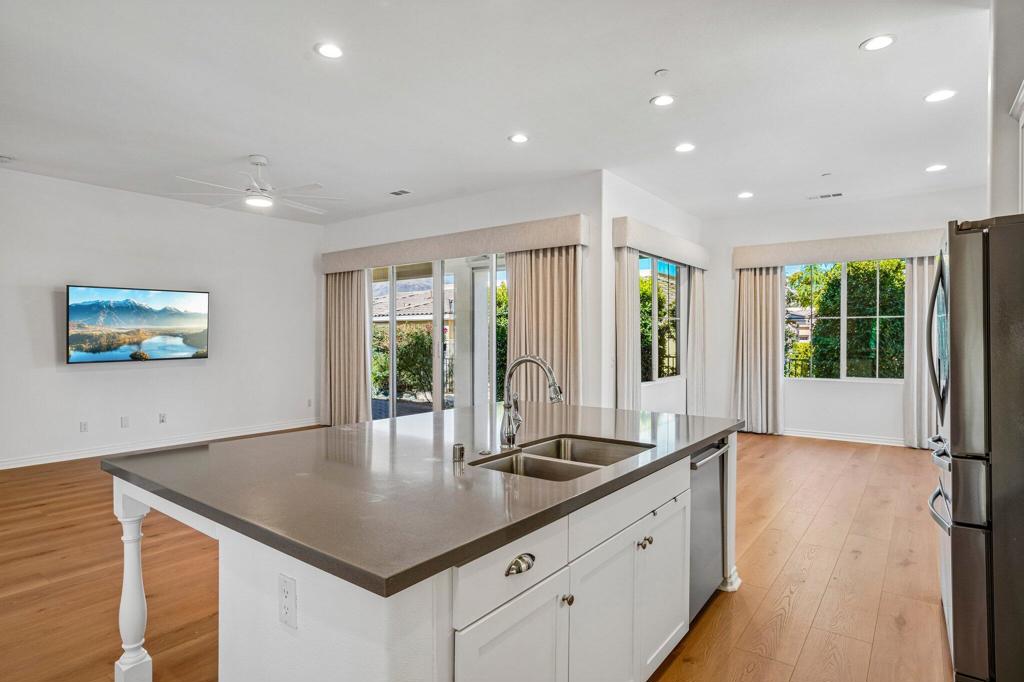 3935 Via Amalfi Property Photo 15