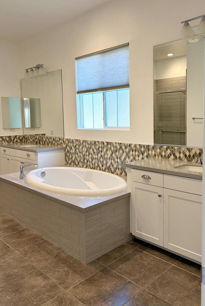 3935 Via Amalfi Property Photo 28