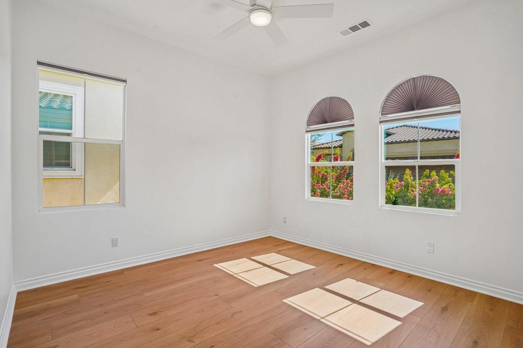 3935 Via Amalfi Property Photo 40