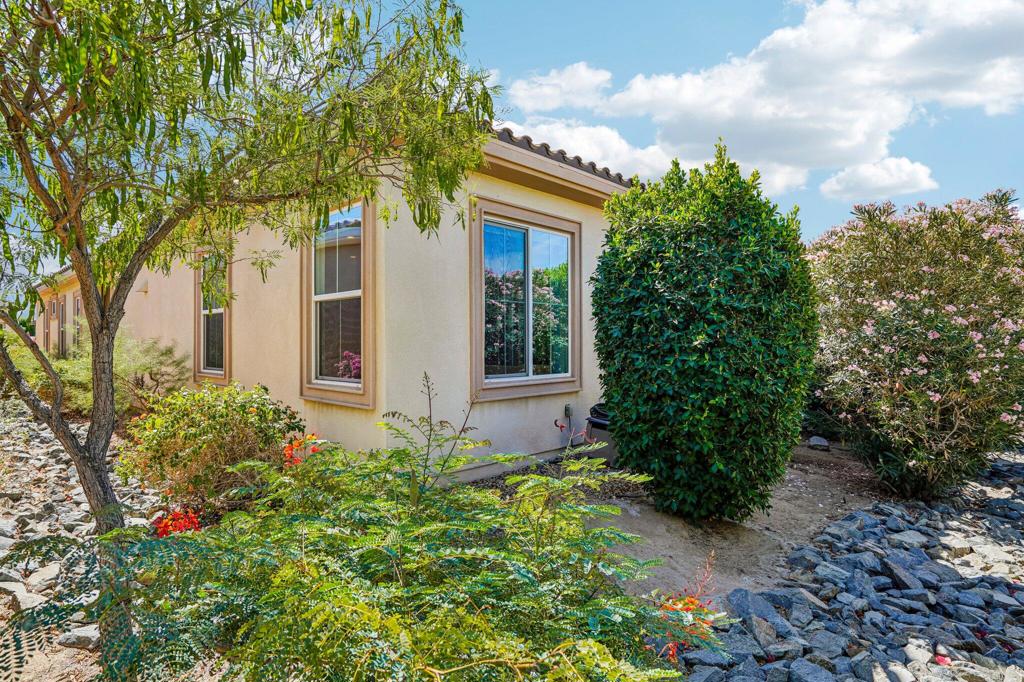3935 Via Amalfi Property Photo 46