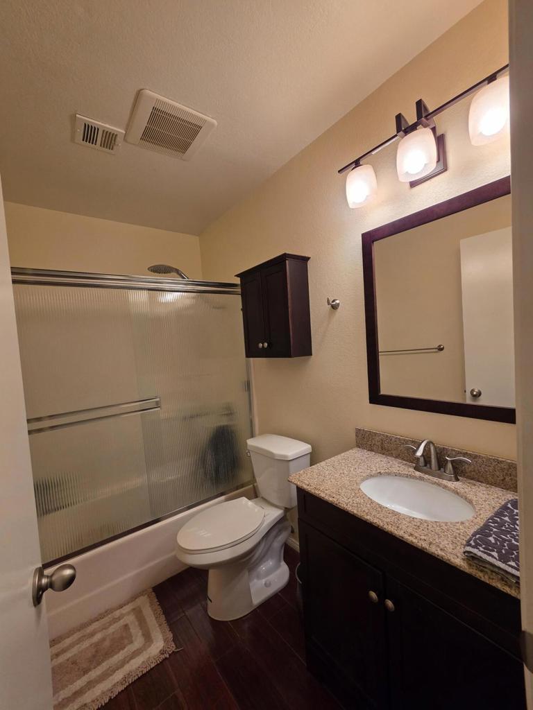 219148038PS Property Photo 14