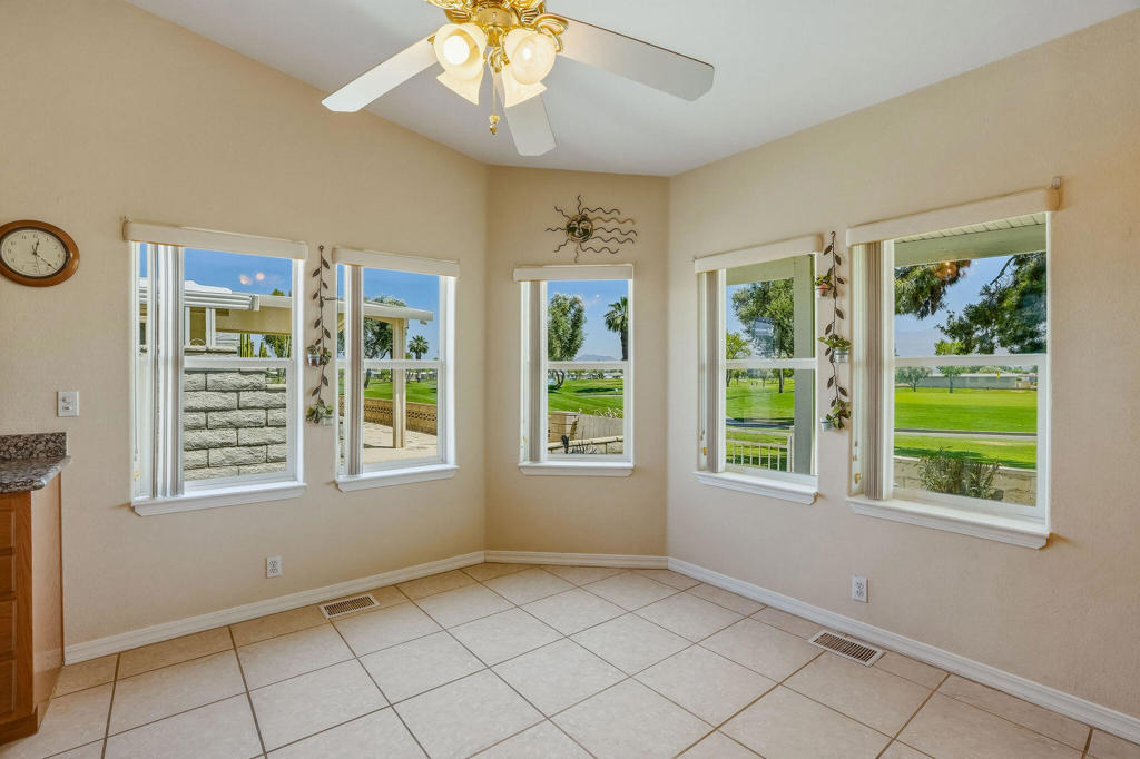 73569 Oak Flats Drive Property Photo 2