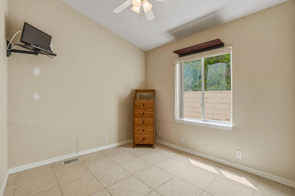 73569 Oak Flats Drive Property Photo 19