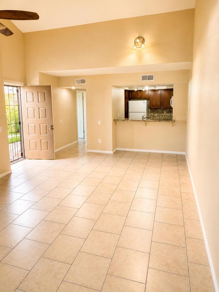 47395 Monroe St, Unit#286 Property Photo 2