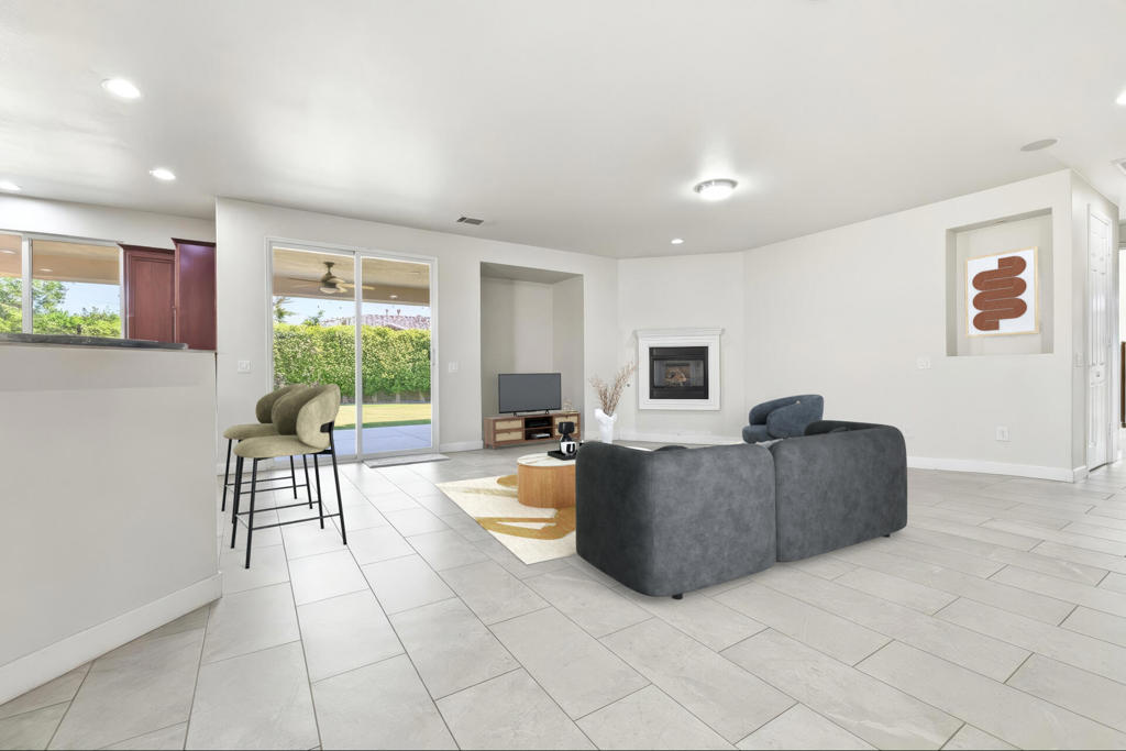 83694 Matterhorn Drive Property Photo 4