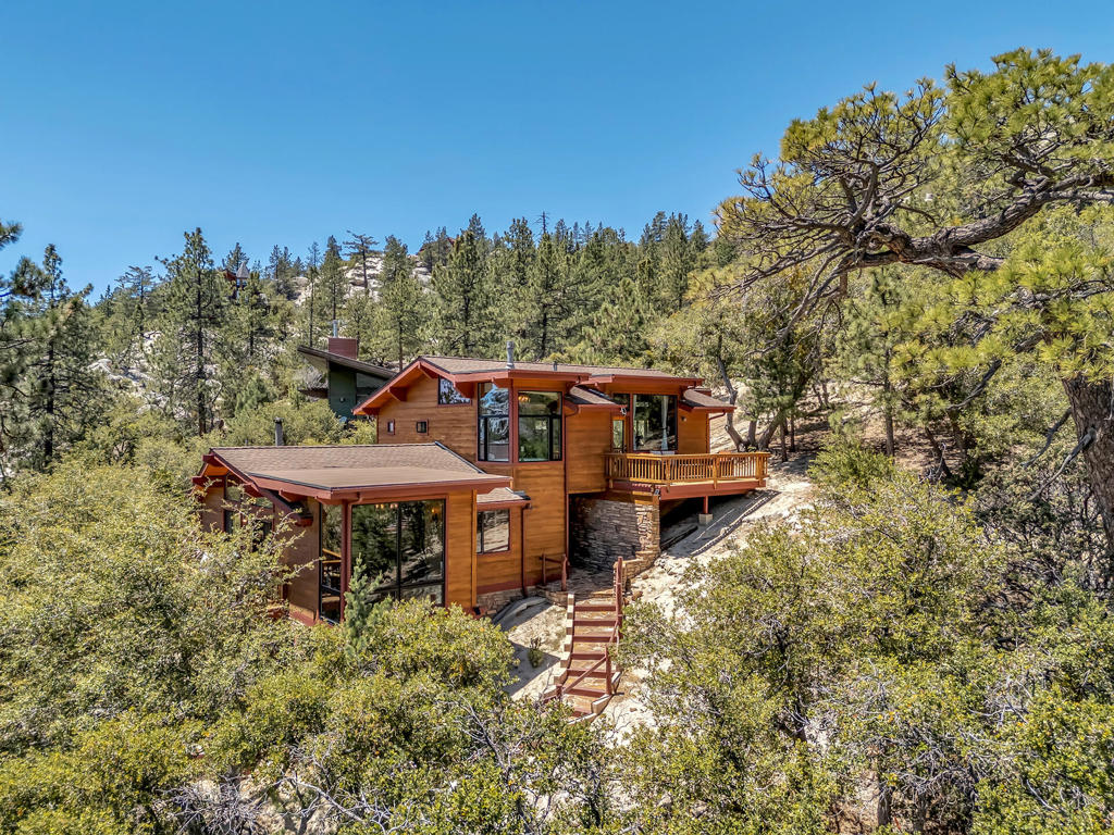 54720 Falling Leaf Drive Property Photo 1
