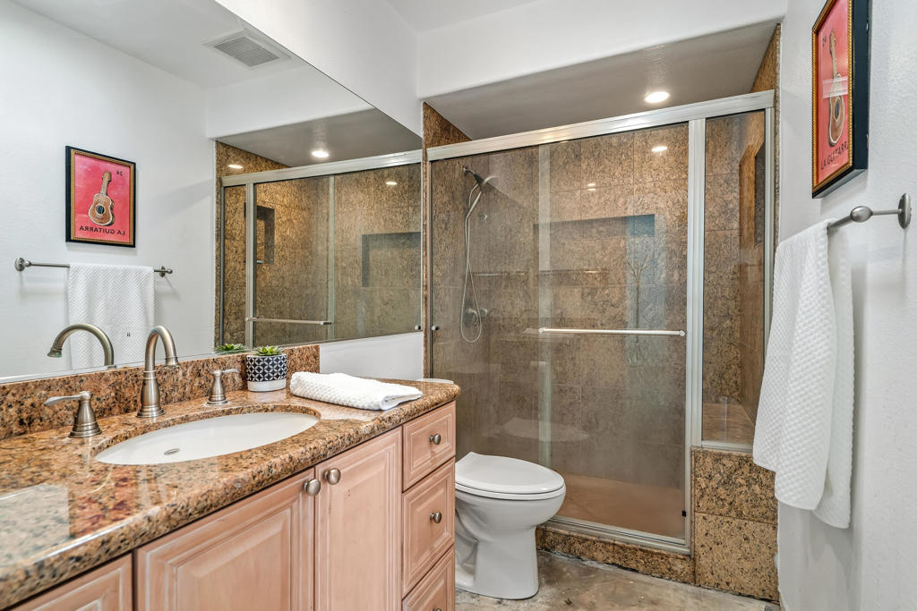 1499 Sunflower Circle N Property Photo 21