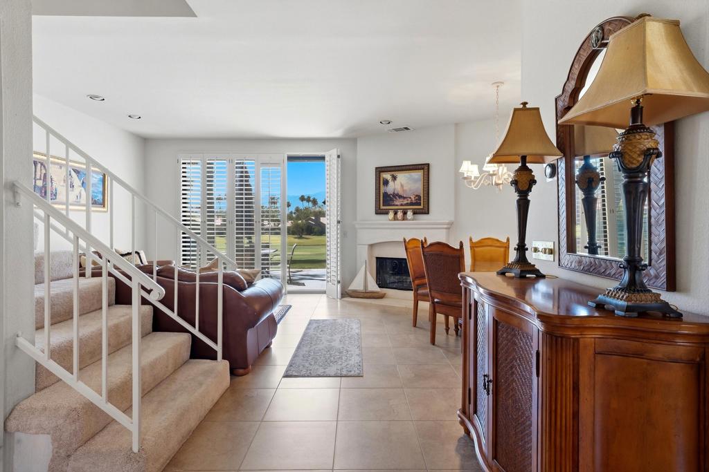 38315 Crocus Lane Property Photo 3