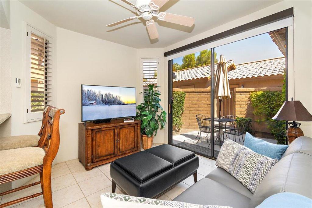 38315 Crocus Lane Property Photo 12