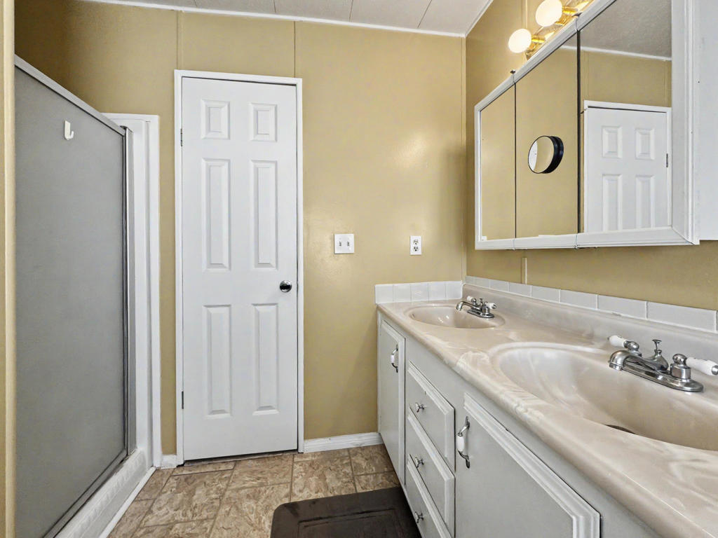33160 Westchester Drive Property Photo 17