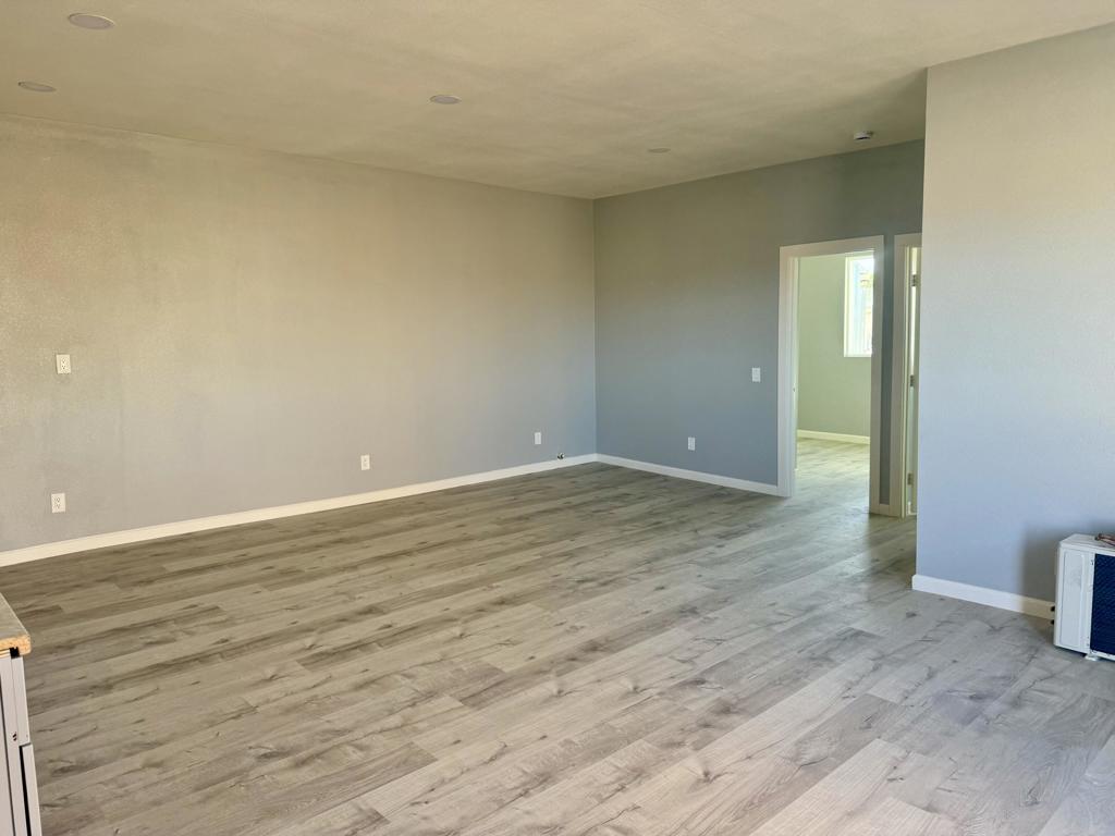 2405 Monterey Unit#2 Avenue Property Photo 4