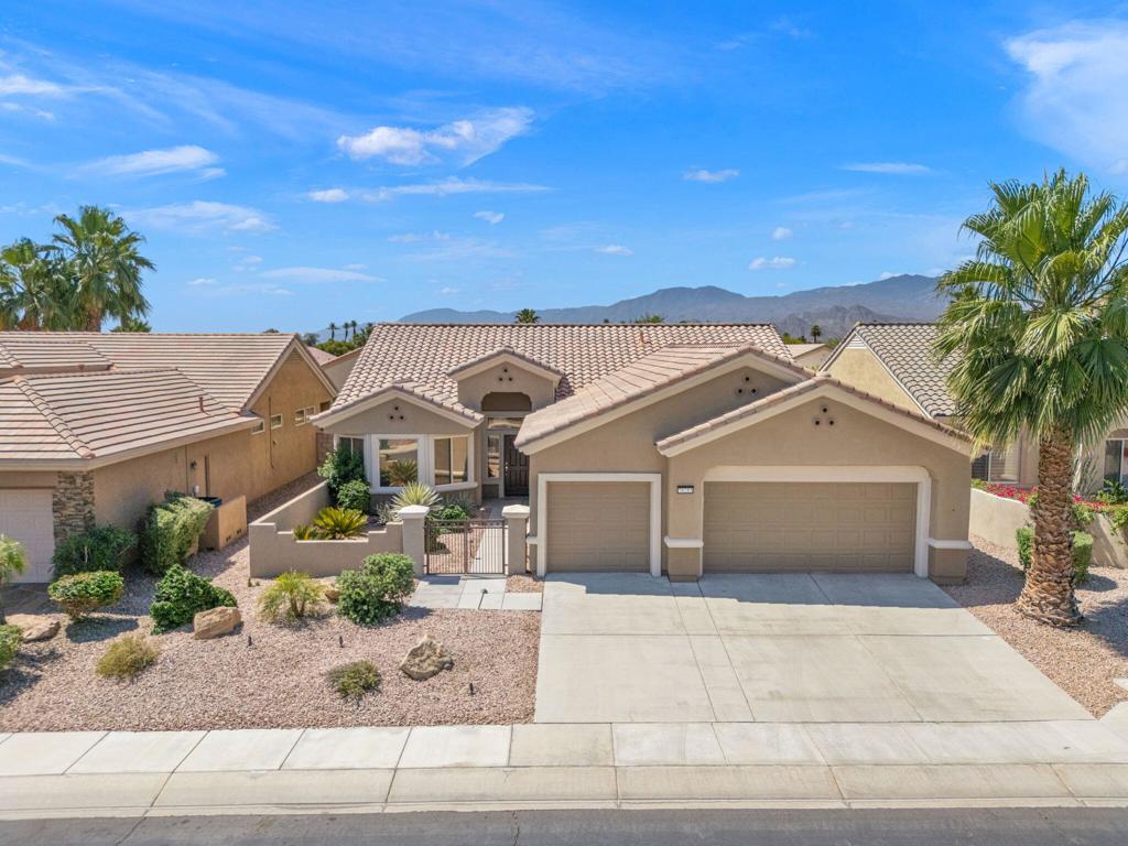 78285 Cloveridge Way Property Photo 1