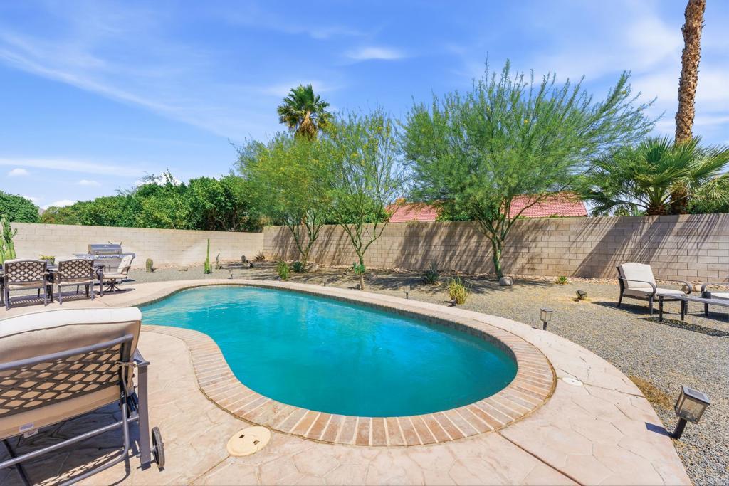 67220 Quijo Road Property Photo 3