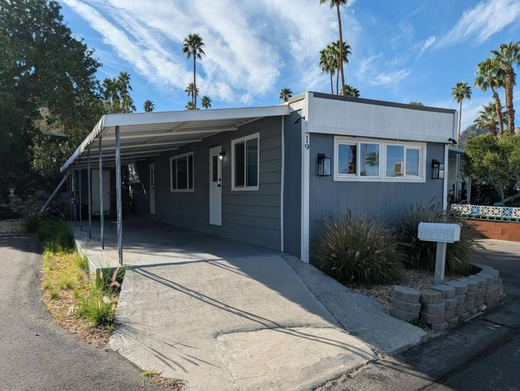 19 Lazy B Drive Property Photo 2