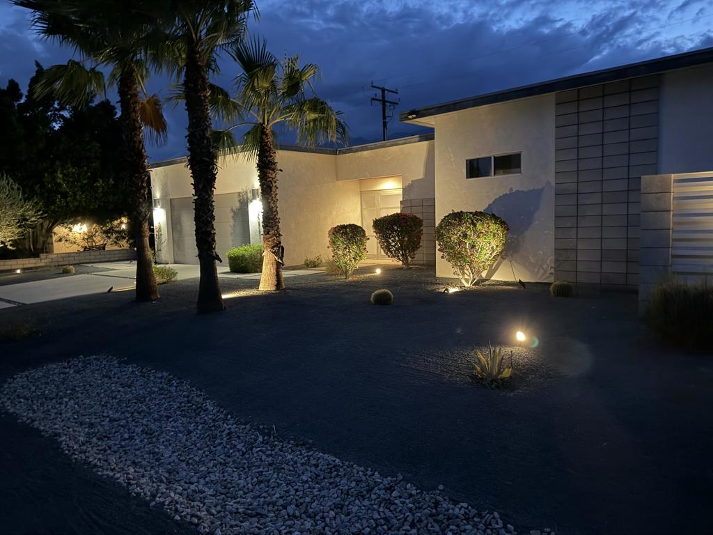 2077 E Nicola Road Property Photo 3