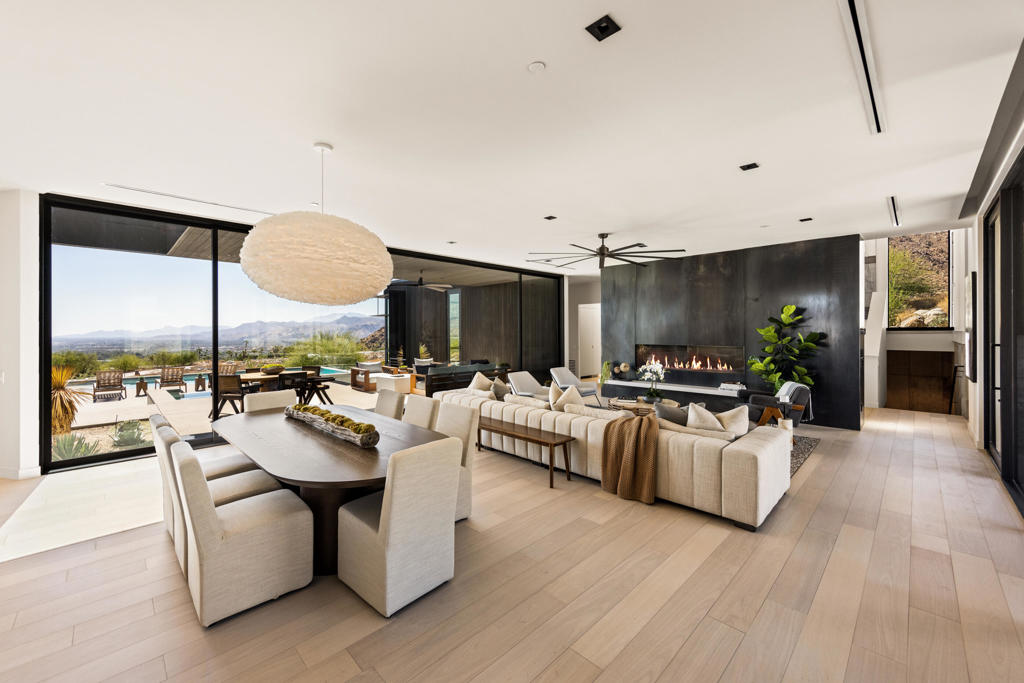 2085 Desert Flower Court Property Photo 17