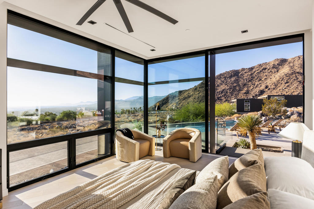 2085 Desert Flower Court Property Photo 25