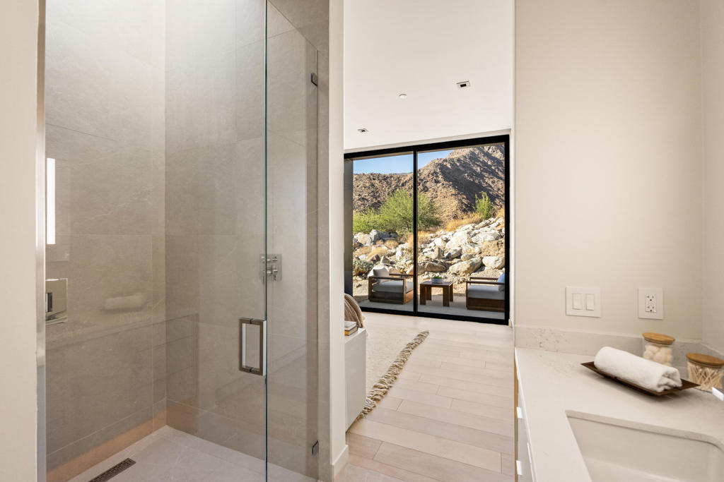 2085 Desert Flower Court Property Photo 40
