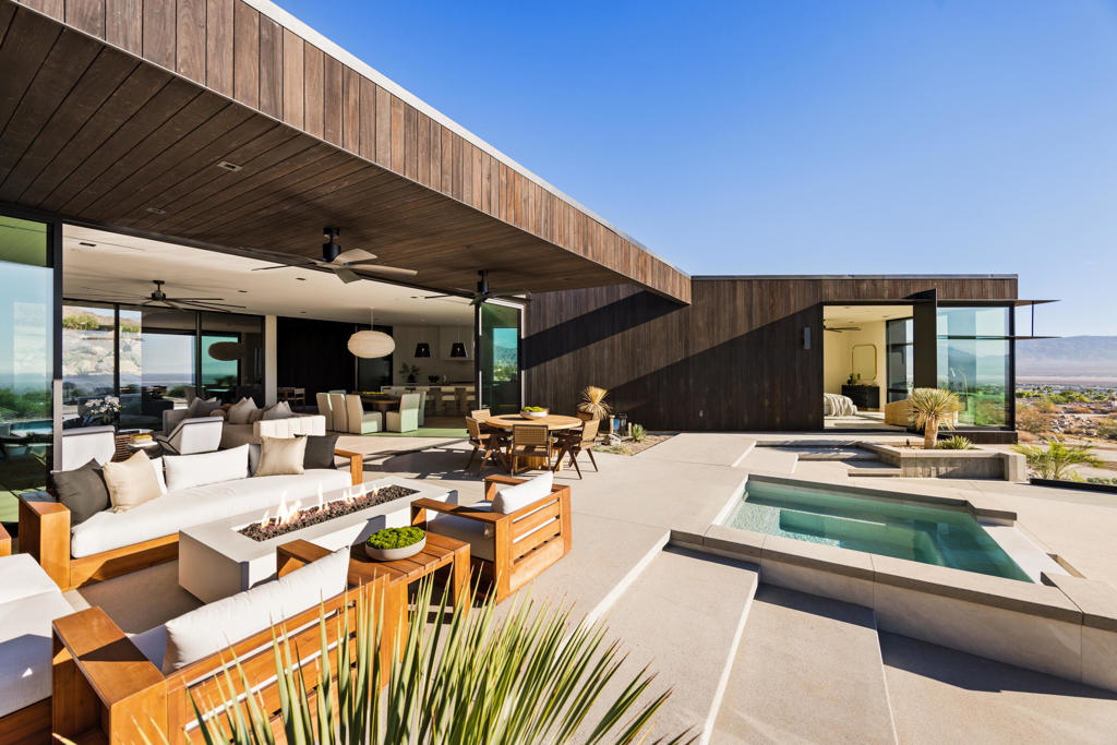 2085 Desert Flower Court Property Photo 49