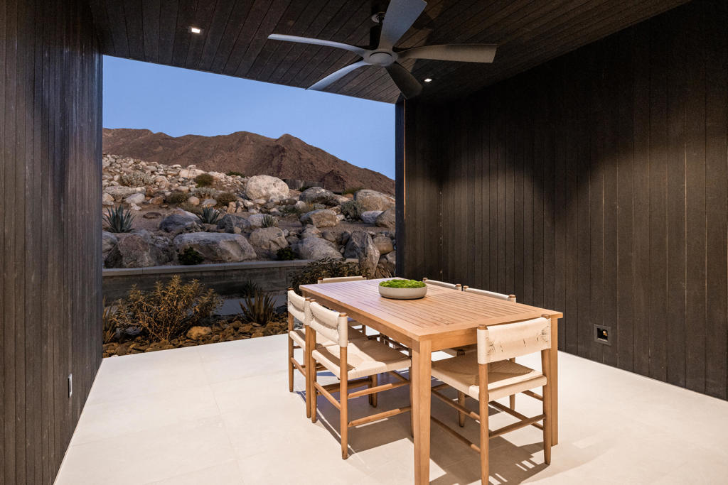 2085 Desert Flower Court Property Photo 53