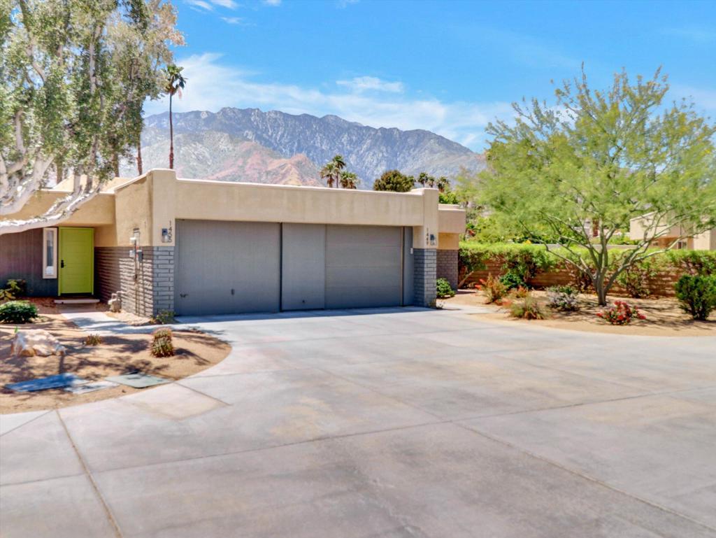 1455 Sunflower Circle S Property Photo 3
