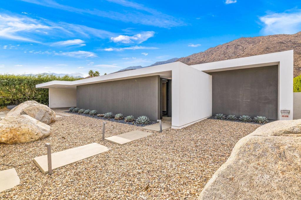 1961 S Palm Canyon Drive Property Photo 33