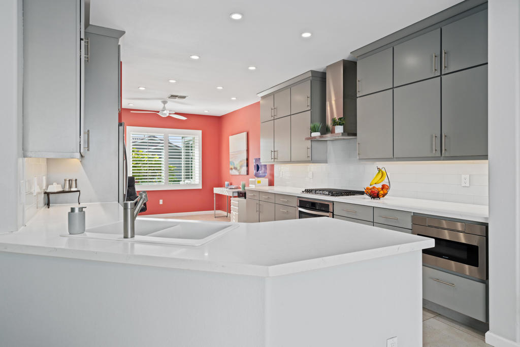 37354 Turnberry Isle Drive Property Photo 14
