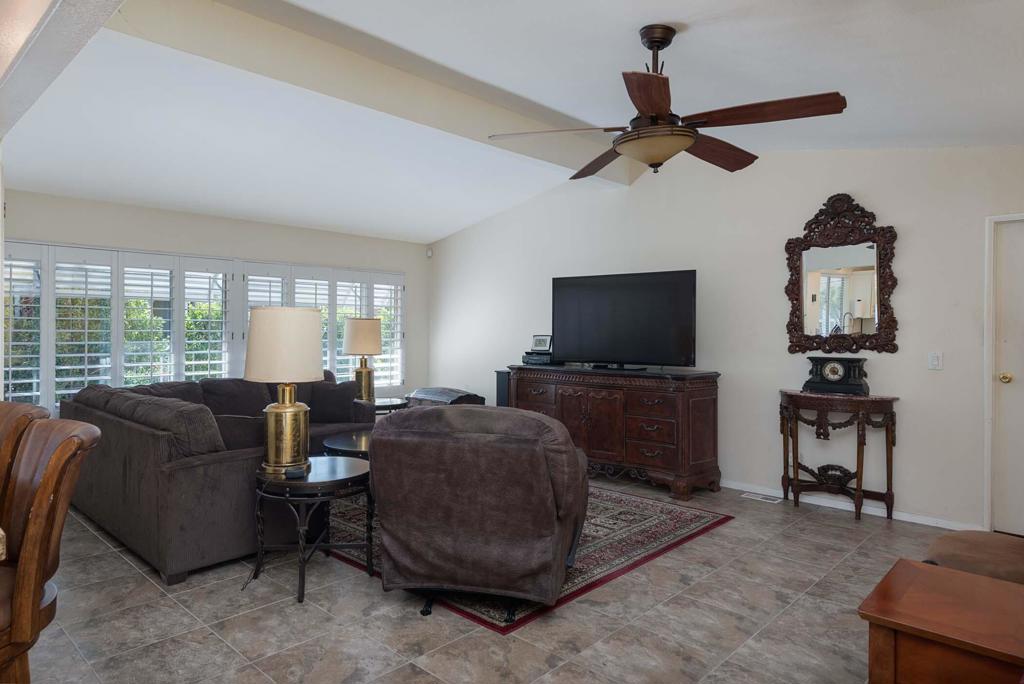 24 Coble Drive Property Photo 4