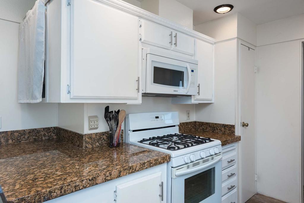 24 Coble Drive Property Photo 8