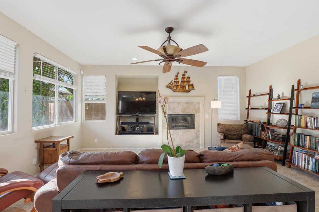 48503 Anastacia Court Property Photo 6