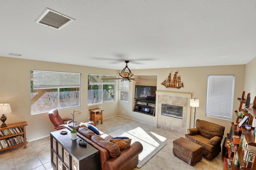 48503 Anastacia Court Property Photo 12