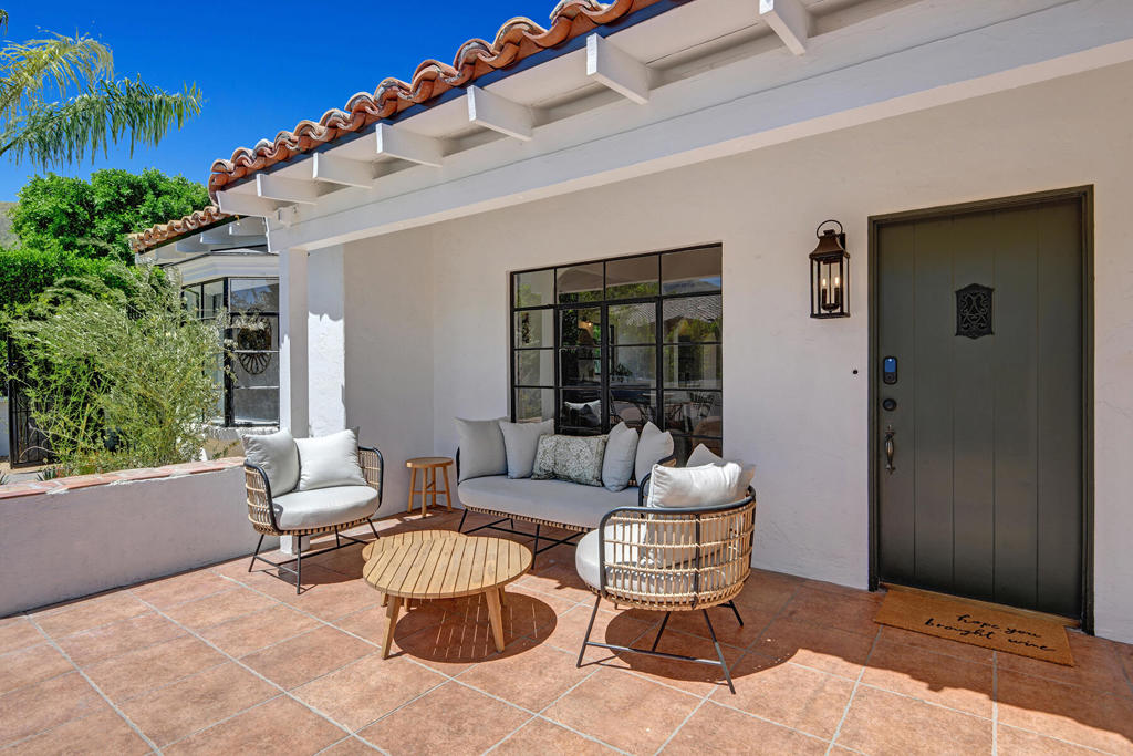 354 E Valmonte Sur Property Photo 7