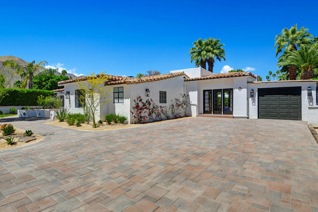 354 E Valmonte Sur Property Photo 10