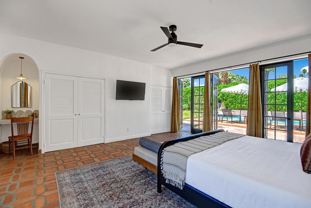 354 E Valmonte Sur Property Photo 20