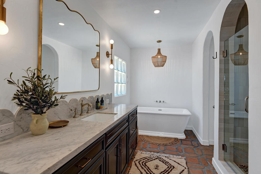 354 E Valmonte Sur Property Photo 24