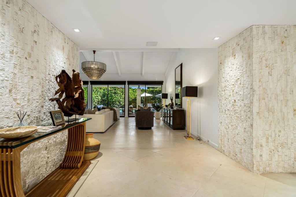 6 Exeter Court Property Photo 10