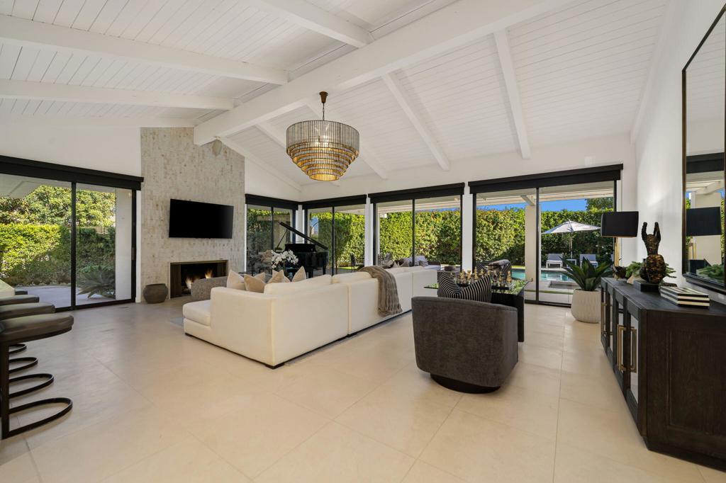 6 Exeter Court Property Photo 11
